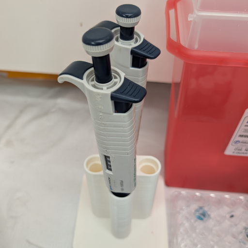 Pipette Holder Design 1